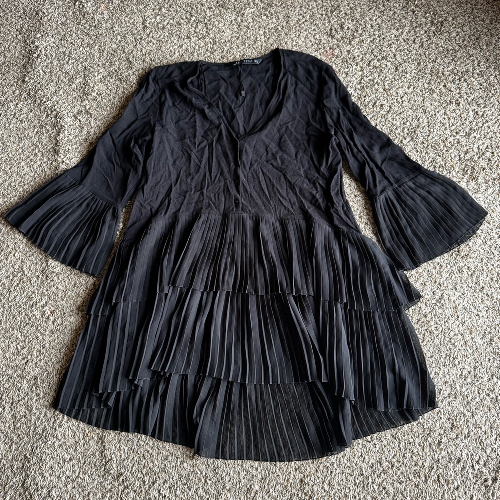 Zara‎ Women’s M Black Dress Ruffle Pleated Gothic Bell Sleeve